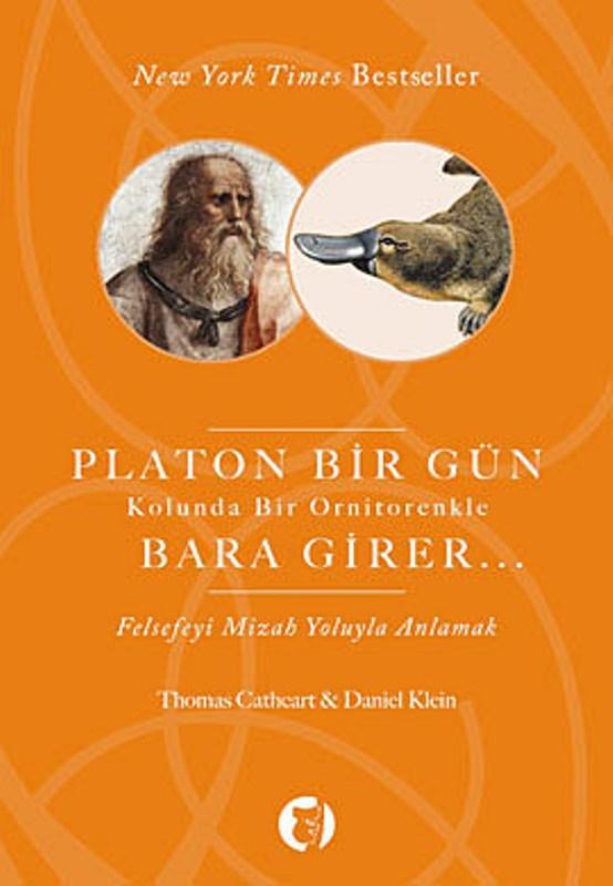 Platon Bir Gün Kolunda Bir Ornitorenkle Bara Girer Kitap Kapağı